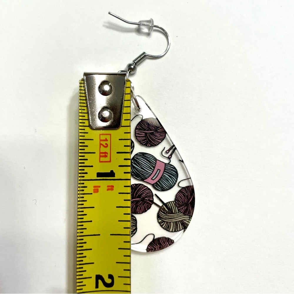 Yarn Themed Teardrop Acrylic Earrings NWOT Perfect for the Knitter in Your Life - Picture 3 of 5